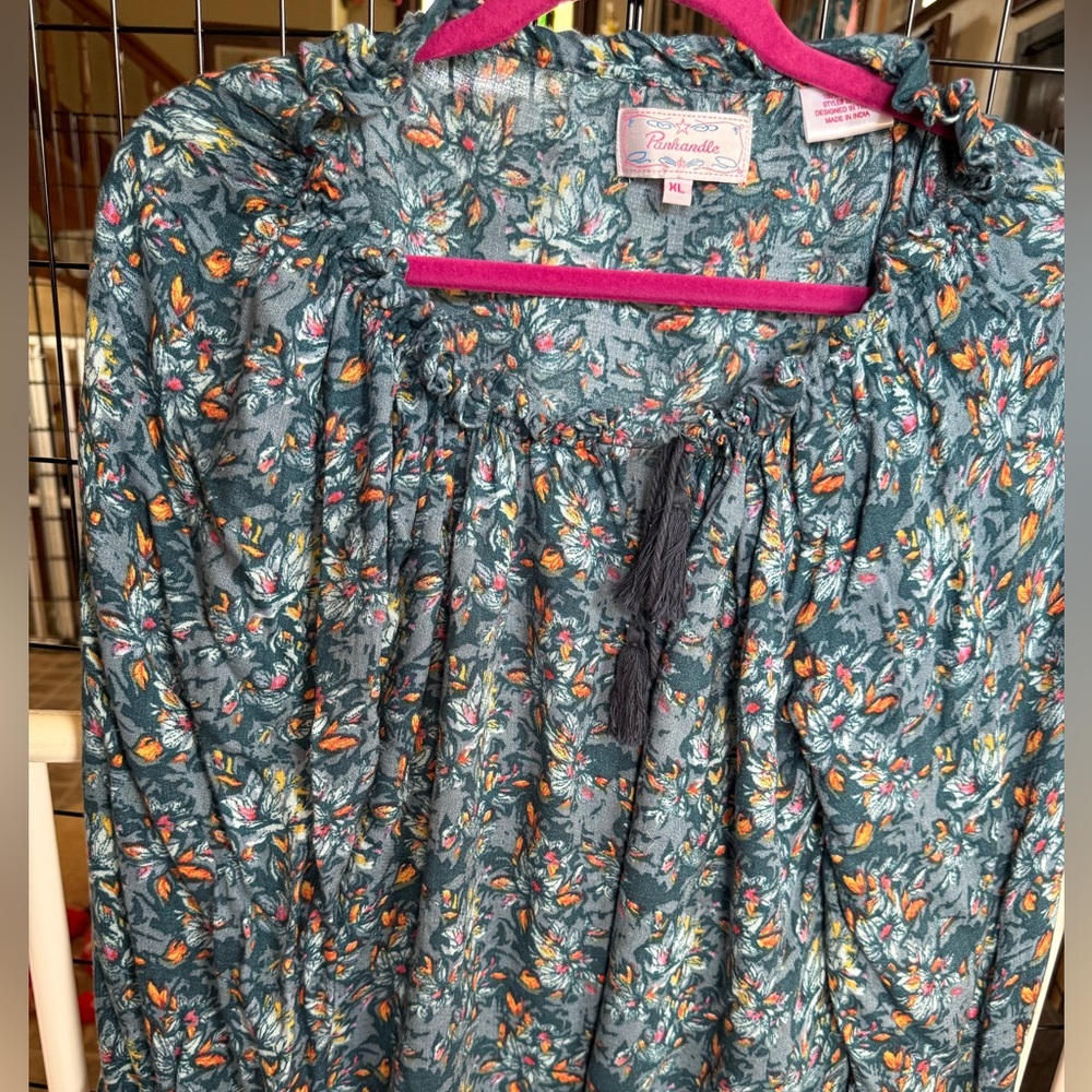 Floral Patterned Blouse By Panhandle - image 1